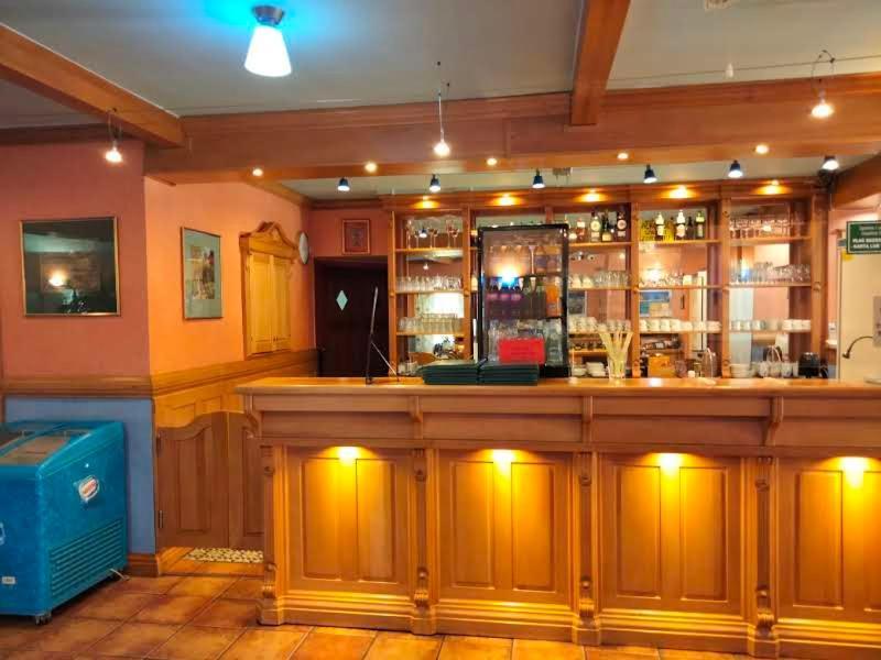 Zajazd Restauracja Machliny Buitenkant foto