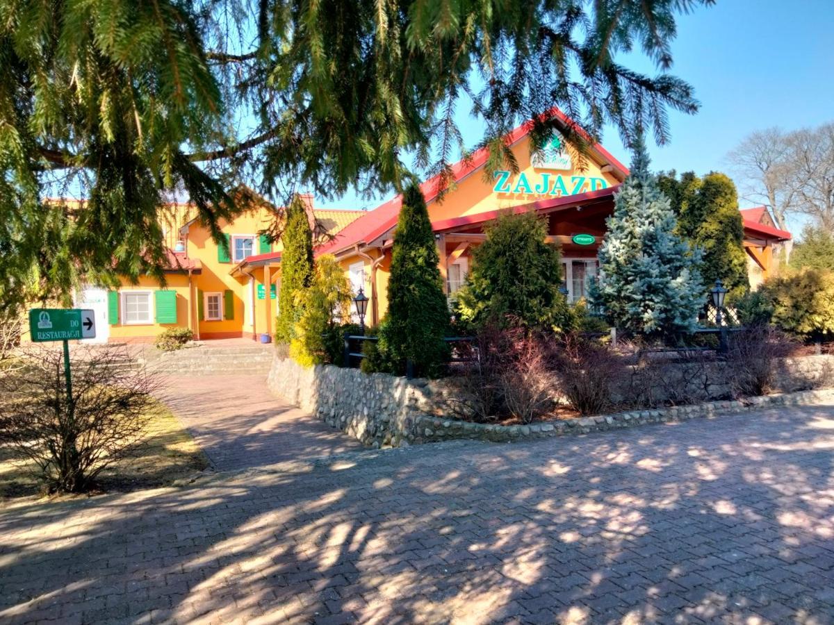 Zajazd Restauracja Machliny Buitenkant foto