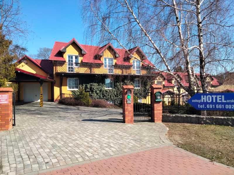 Zajazd Restauracja Machliny Buitenkant foto