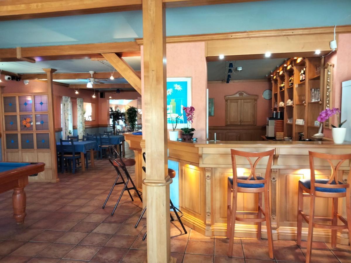 Zajazd Restauracja Machliny Buitenkant foto