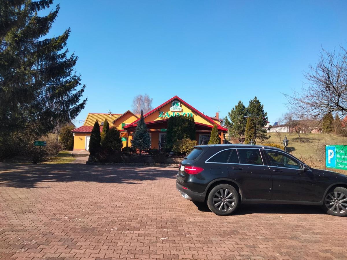 Zajazd Restauracja Machliny Buitenkant foto