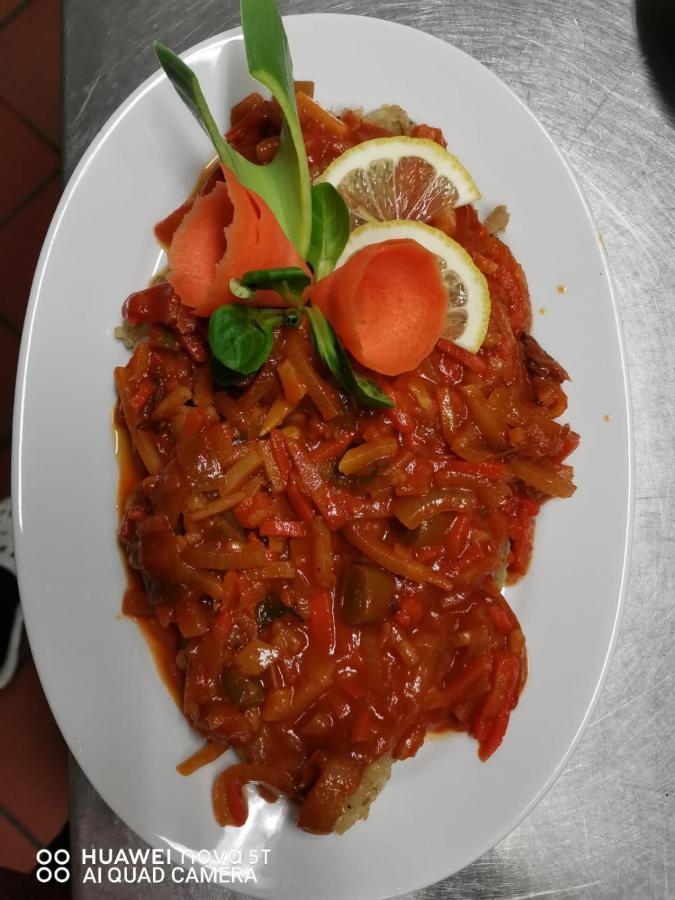 Zajazd Restauracja Machliny Buitenkant foto